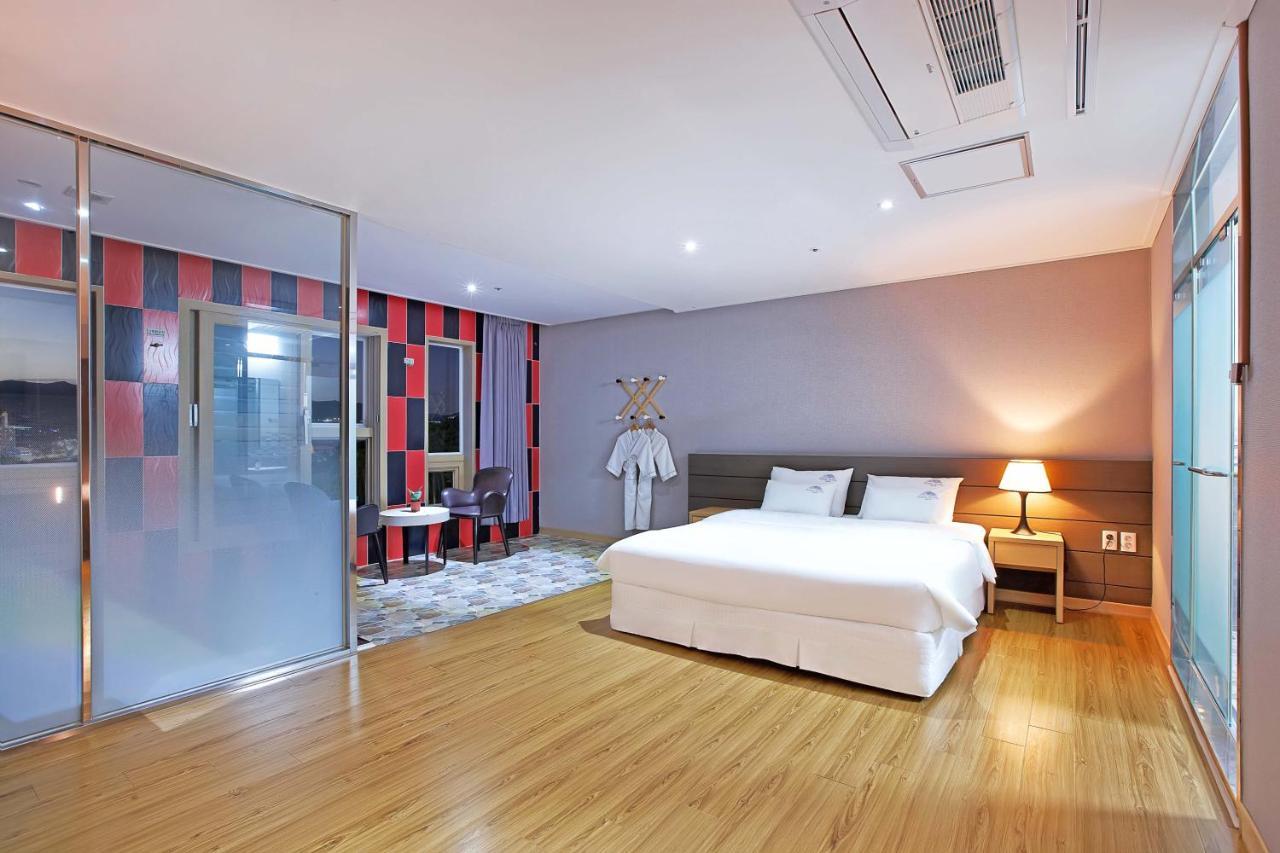 Dome Hotel Geoje Extérieur photo