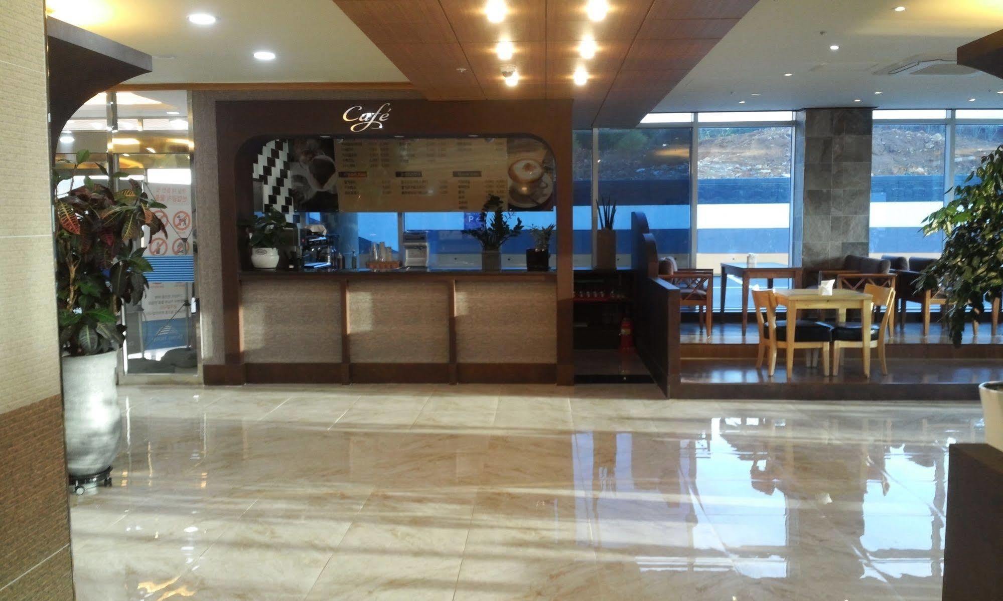Dome Hotel Geoje Extérieur photo