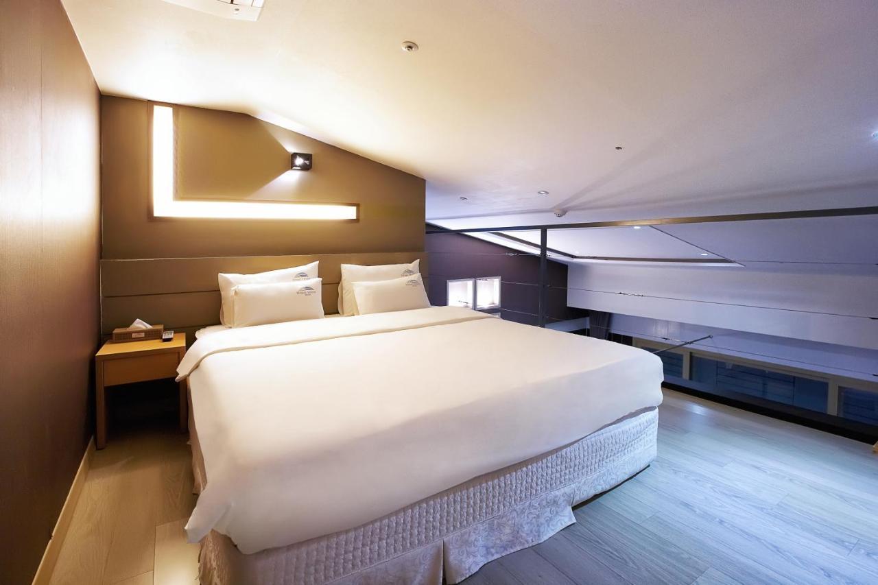 Dome Hotel Geoje Extérieur photo
